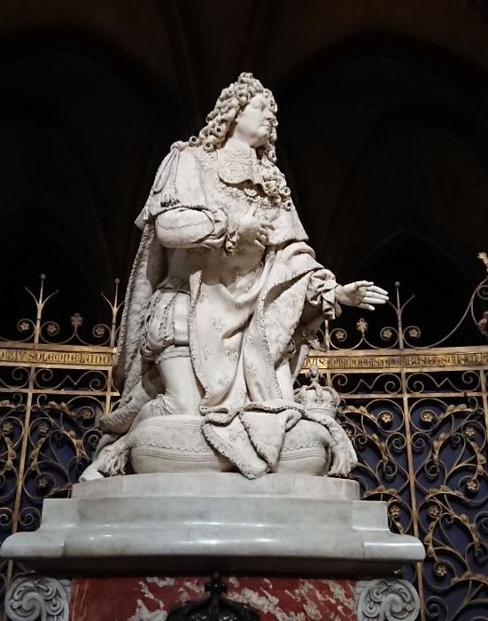 statue : Louis XIV