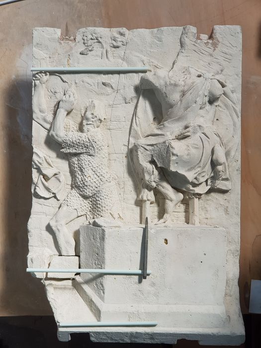 bas-relief : Martyre de saint Pierre et de saint Paul (le), vue partielle