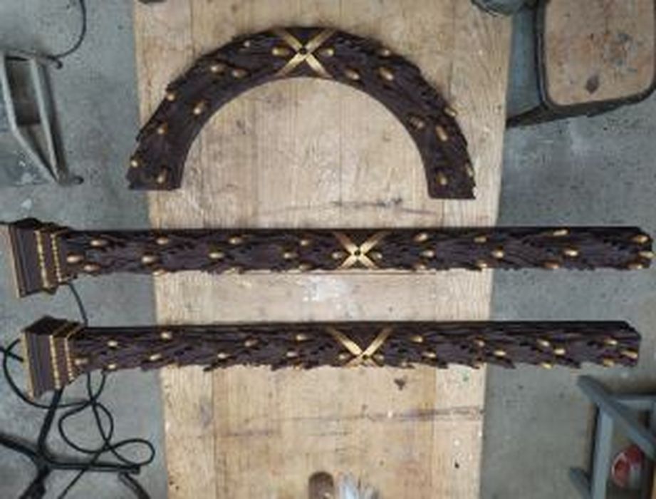 retable (fragments), détail de l'encadrement de la statue de la Vierge