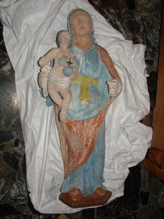 statue : Vierge à l'Enfant