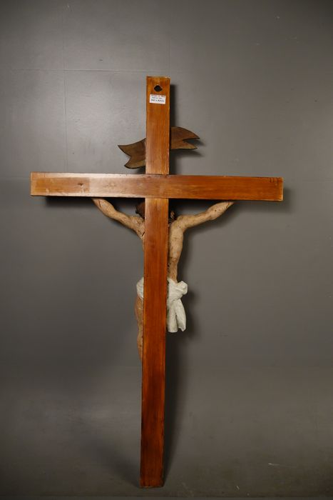 Statue : Christ en croix, revers