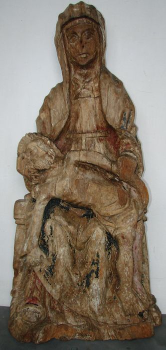 statue : Vierge de pitié