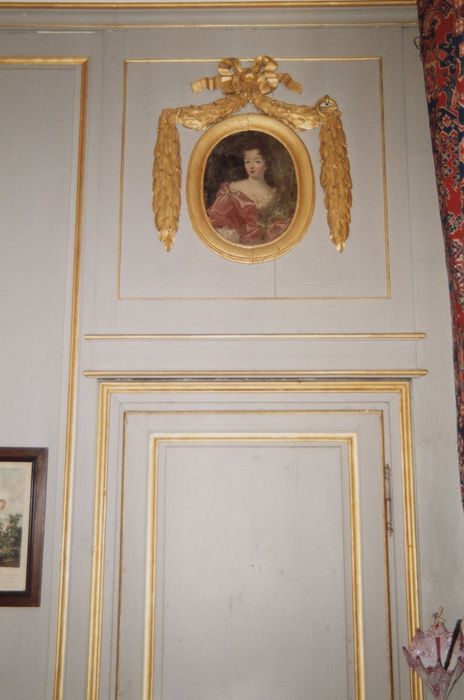 revêtement mural de la chambre des enfants, détail - © Ministère de la Culture (France), Médiathèque du patrimoine et de la photographie (département de la documentation), tous droits réservés