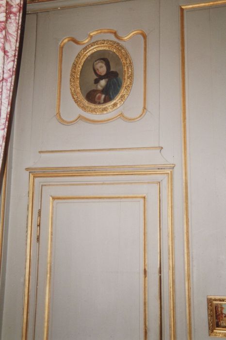 revêtement mural de la chambre des enfants, détail - © Ministère de la Culture (France), Médiathèque du patrimoine et de la photographie (département de la documentation), tous droits réservés