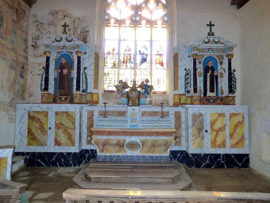 autel (maître-autel), tabernacle, statues : Saint Fiacre, Saint Vincent Ferrier - © Ministère de la Culture (France), Médiathèque du patrimoine et de la photographie (département de la documentation), tous droits réservés 