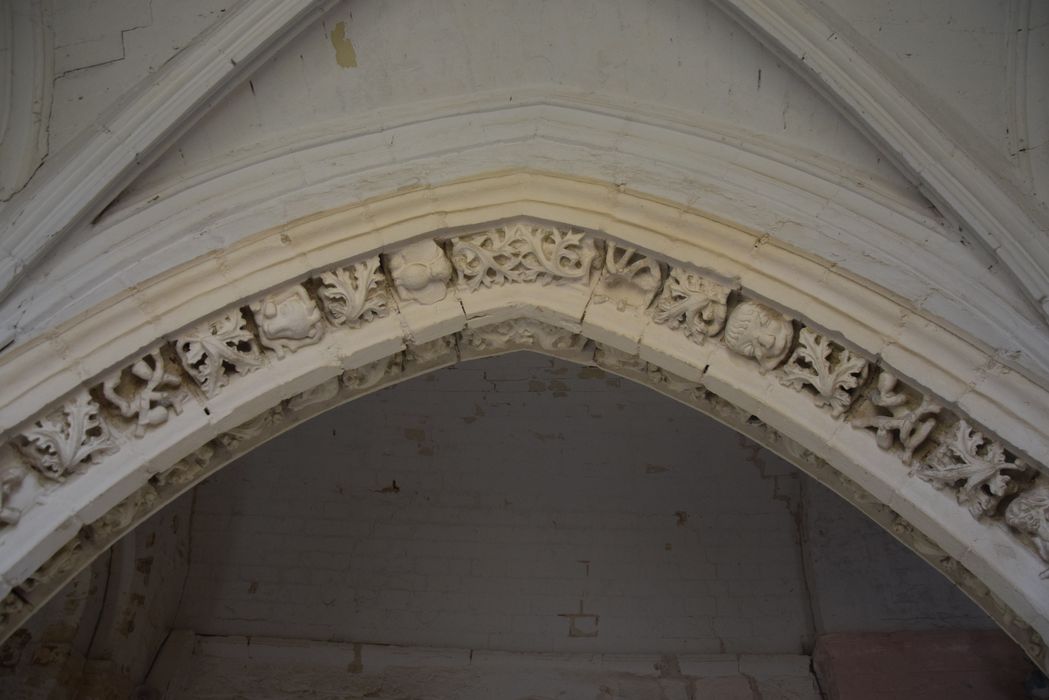 chapelle ouest, vue partielle de l’arc