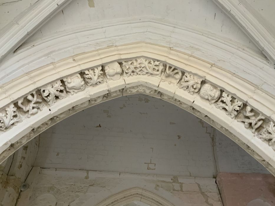 chapelle ouest, vue partielle de l’arc