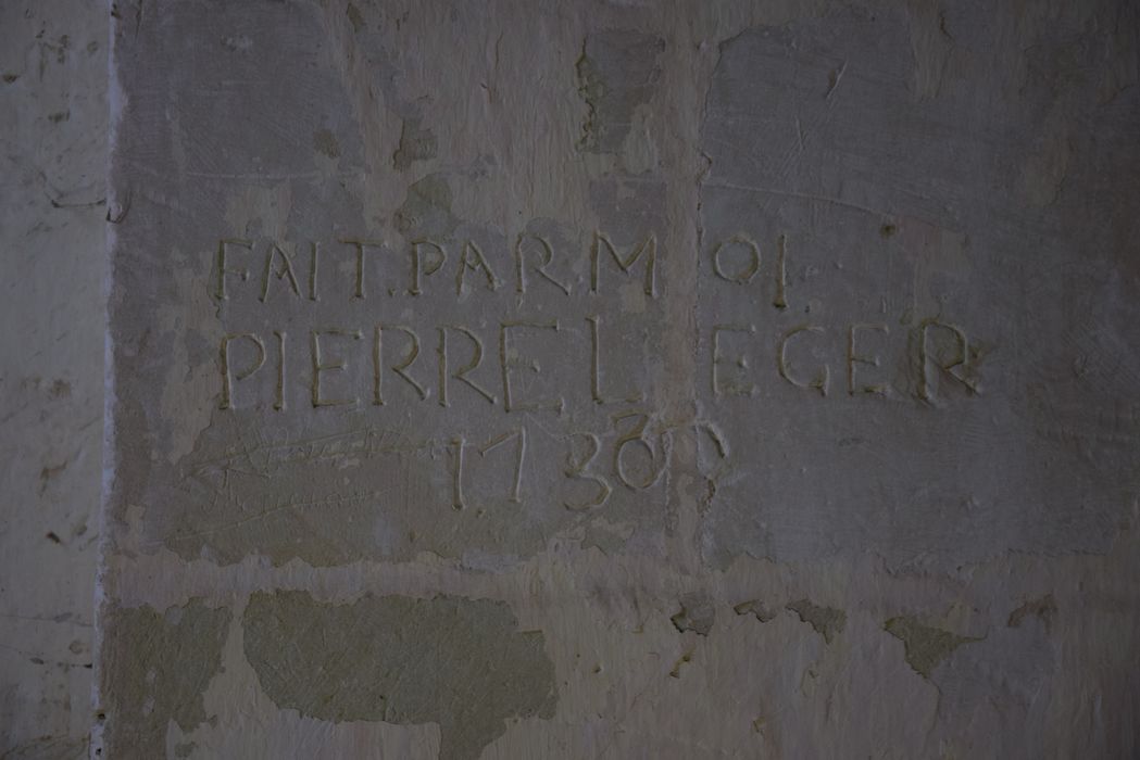 Croisée du transept, détail d’une inscription gravée