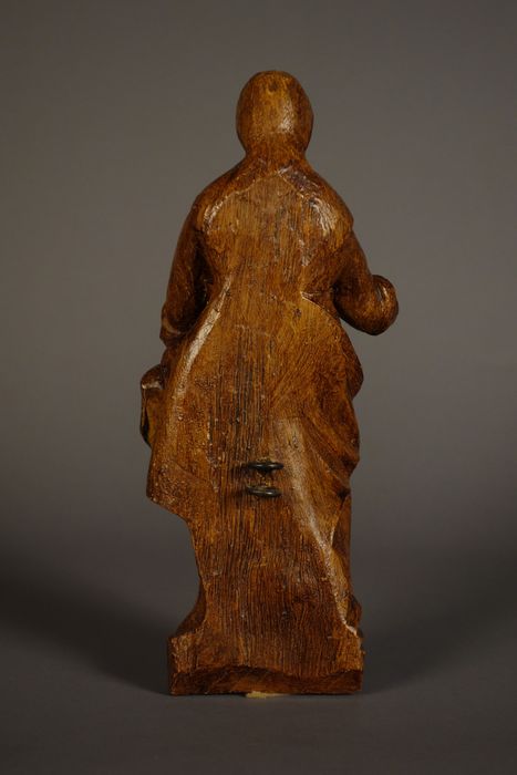 statuette : Sainte non identifiée, revers