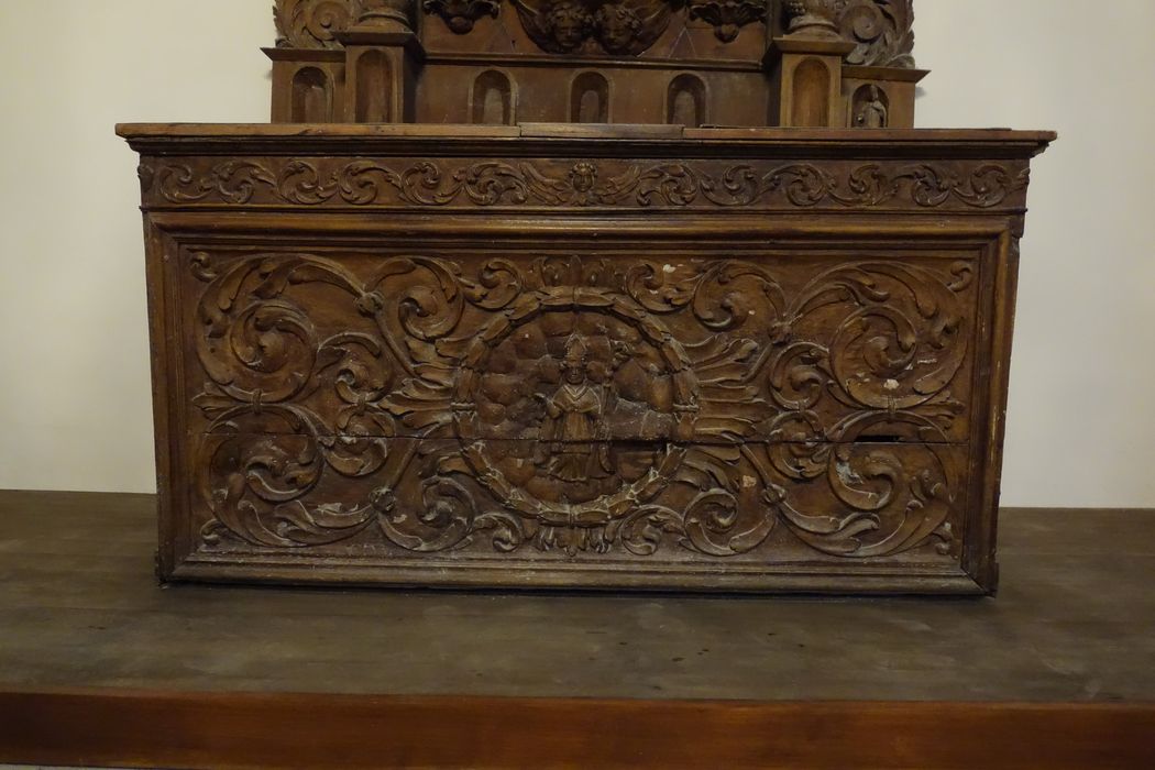 autel, retable Saint-Eloi, vue partielle