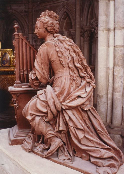 statue : Sainte Cécile jouant de l'orgue