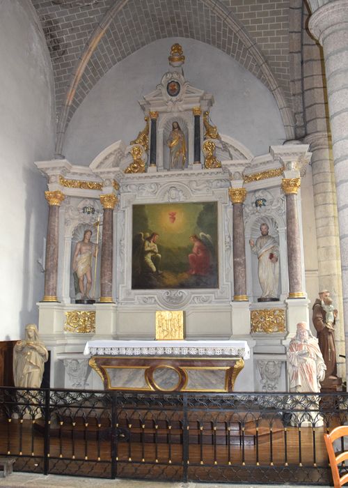 retable latéral nord, tableau : Adoration du Sacré-Coeur - © Ministère de la Culture (France), Médiathèque du patrimoine et de la photographie (département de la documentation), tous droits réservés 