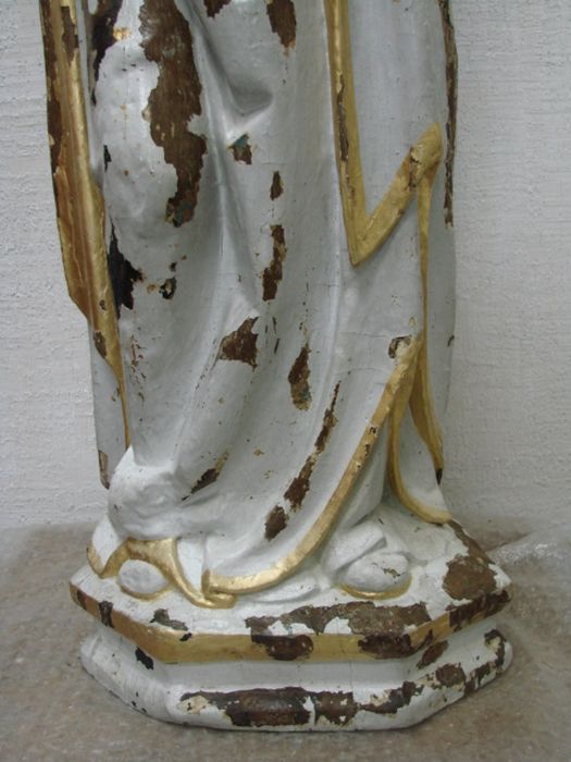 statue : Vierge à l'Enfant, détail
