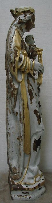 statue : Vierge à l'Enfant, profil droit
