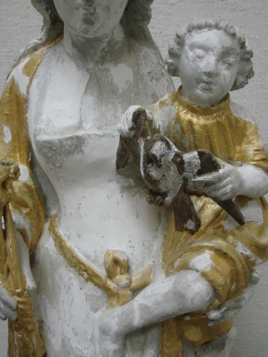 statue : Vierge à l'Enfant, détail