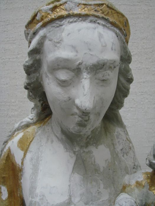 statue : Vierge à l'Enfant, détail