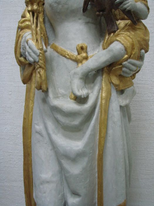 statue : Vierge à l'Enfant, détail
