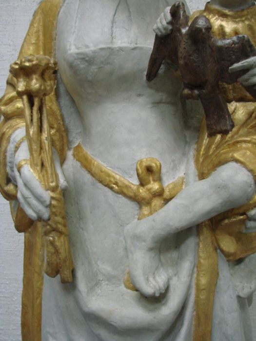 statue : Vierge à l'Enfant, détail