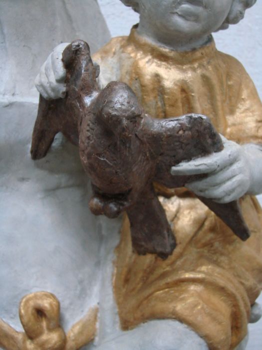 statue : Vierge à l'Enfant, détail