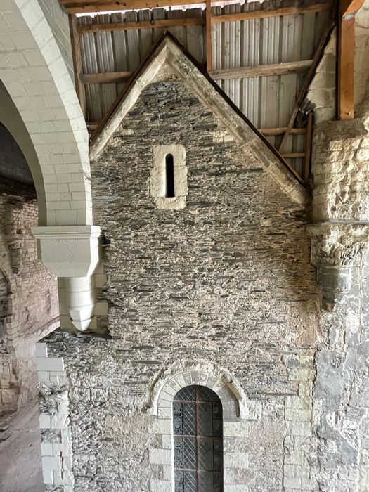 église abbatiale, transept sud, vue partielle