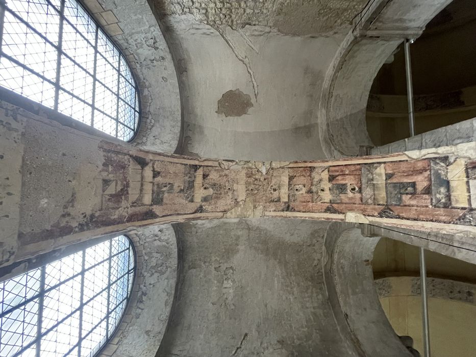 église abbatiale, tribune ouest, travée 3, peintures monumentales (fragments), vue partielle