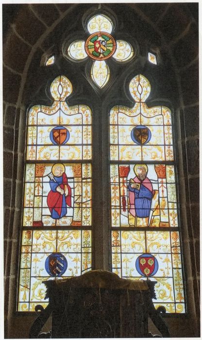 verrière : Deux apôtres et des armoiries (photocopie numérisée)