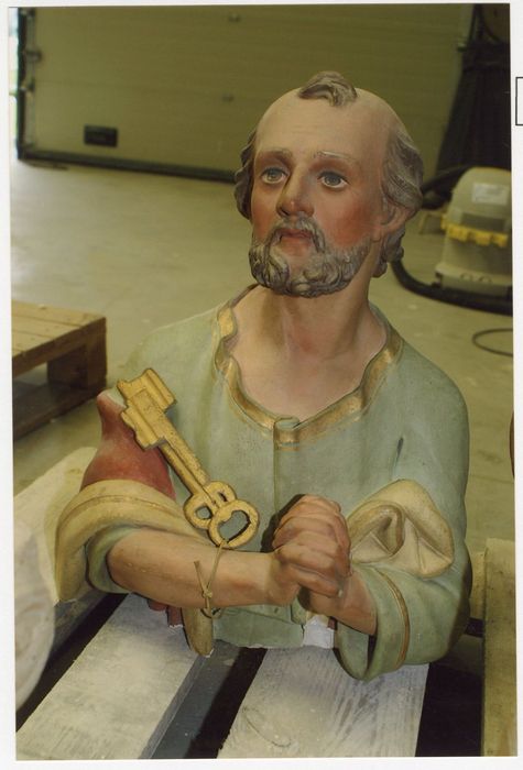 statue : saint Pierre