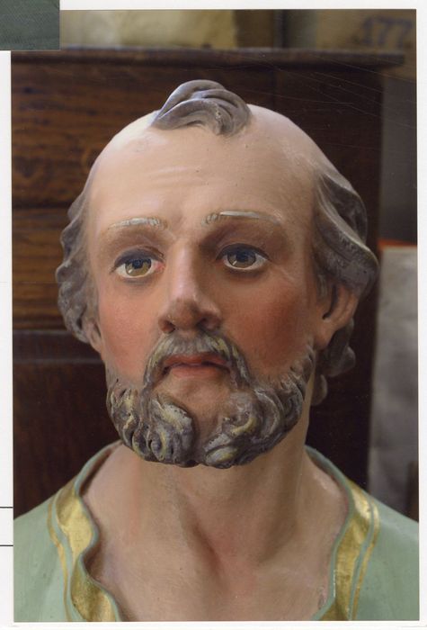 statue : saint Pierre, détail