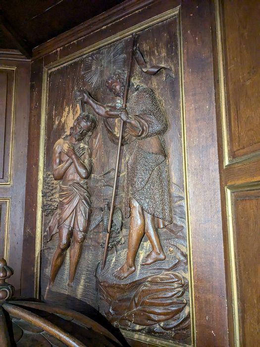 fonts baptismaux, détail du bas-relief