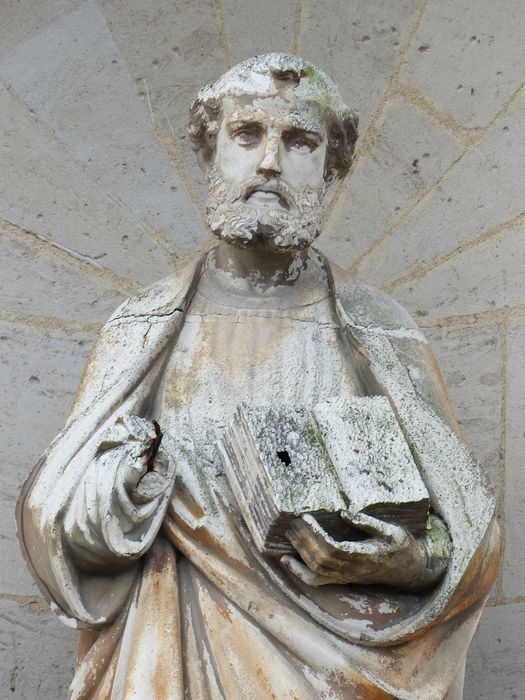 statue : Saint Paul, vue partielle