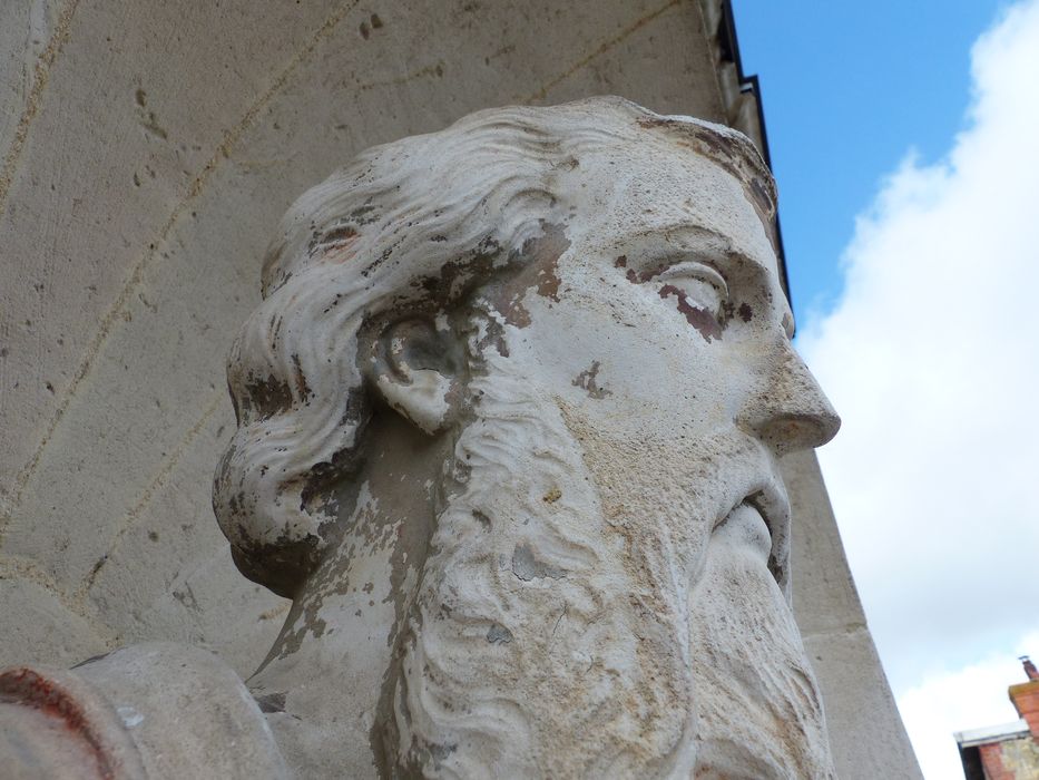 statue : Saint Paul, détail