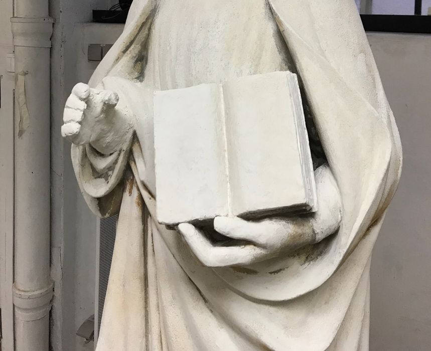 statue : Saint Pierre, détail