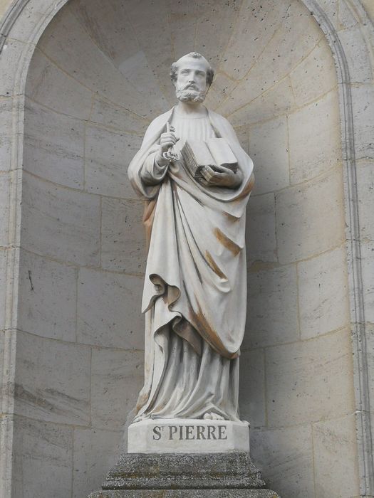 statue : Saint Pierre, détail