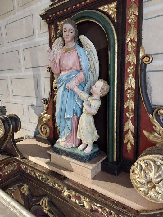 autel de Saint-Jean, groupe sculpté : Ange gardien (l()