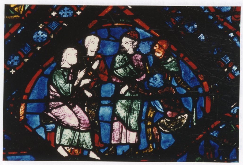 verrière n°5 (saint Jacques le Majeur), détail du panneau 40 (les démons conduisent Hermogène devant saint Jacques en présence de Philétus)