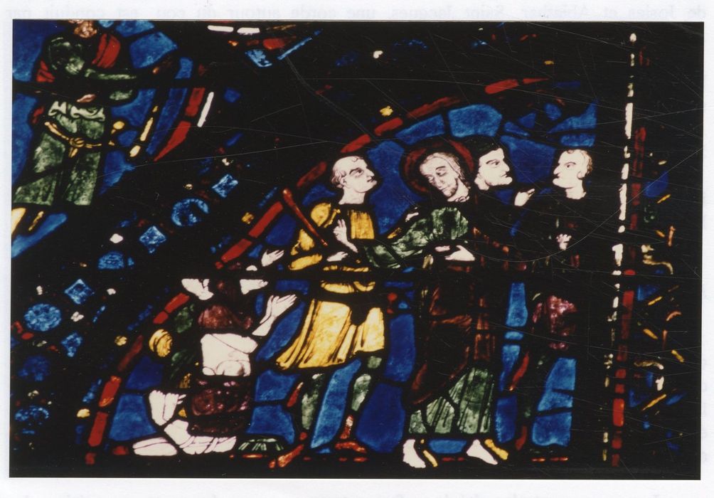 verrière n°5 (saint Jacques le Majeur), détail du panneau 72 (saint Jacques guérit un paralytique pendant la marche au supplice)