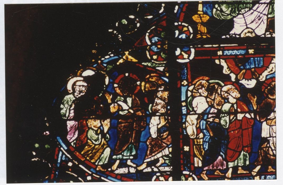 verrière n°0 (verrière des apôtres), détail du panneau 31 (Apparition du Christ ressuscité aux apôtres)