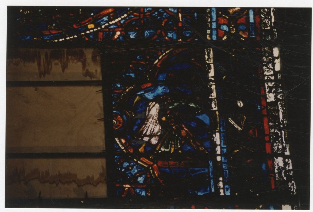verrière n°18 (verrière de la vie de saint Thomas Becket), détail du panneau 11 (tanneur, donateur)