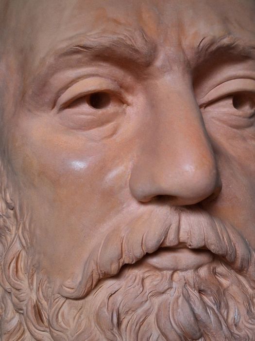 sculpture : portrait en buste de Gambetta, détail