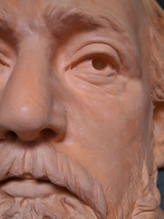 sculpture : portrait en buste de Gambetta, détail