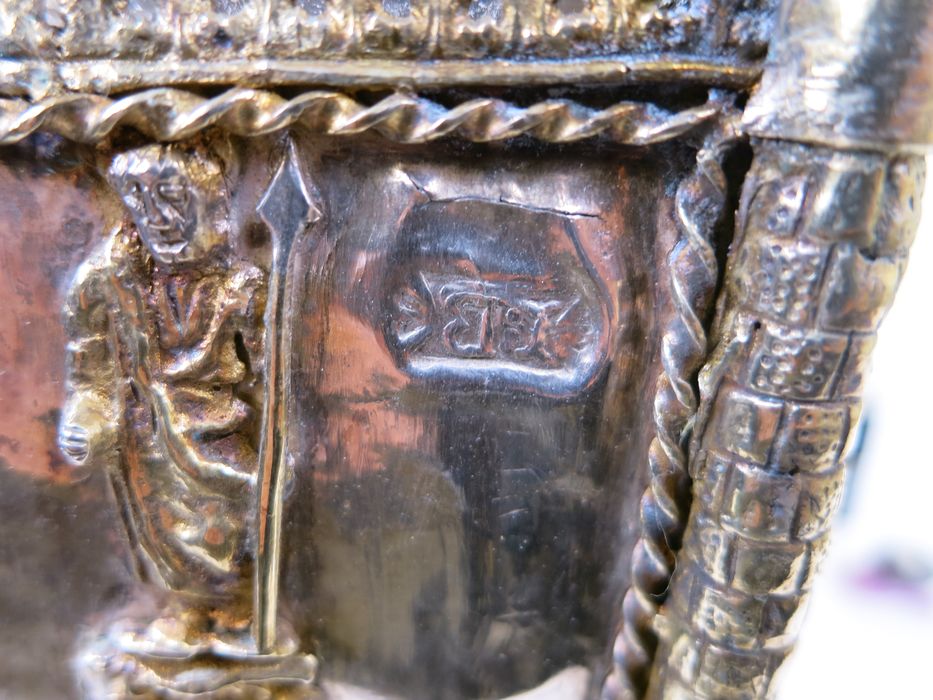reliquaire (coffret-reliquaire), détail