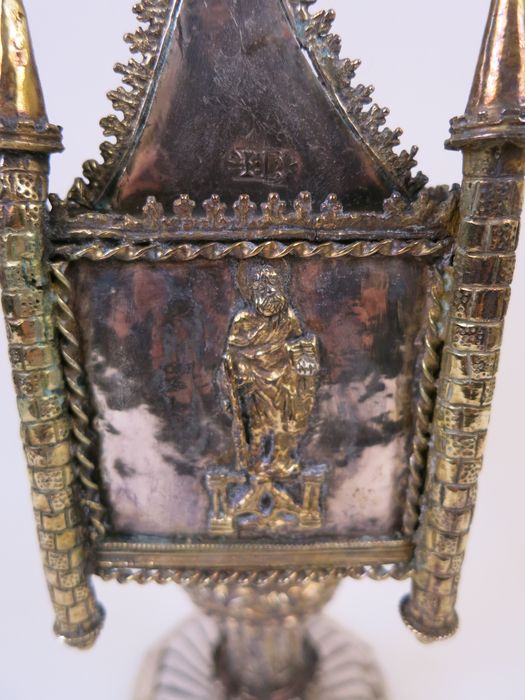 reliquaire (coffret-reliquaire), détail