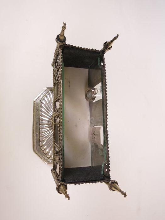 reliquaire (coffret-reliquaire), vue partielle