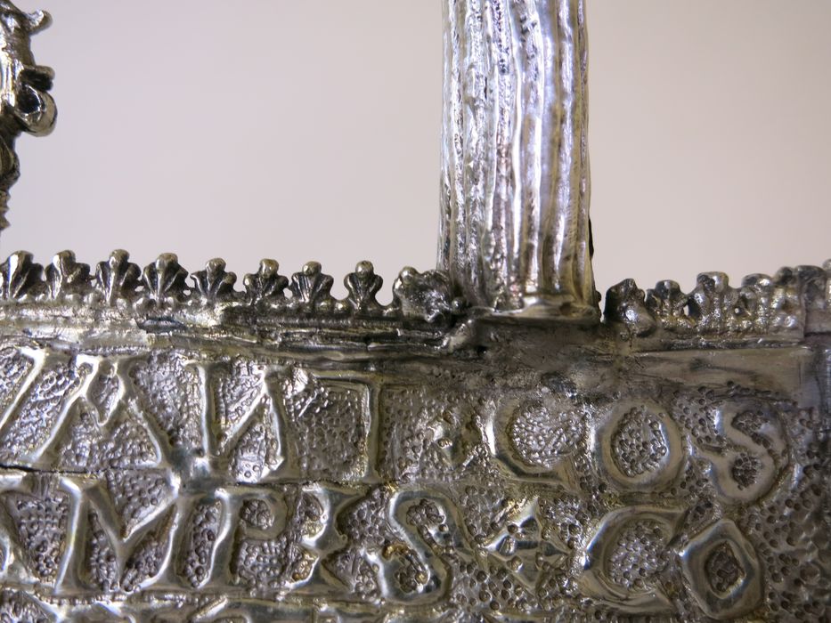 reliquaire (coffret-reliquaire), détail
