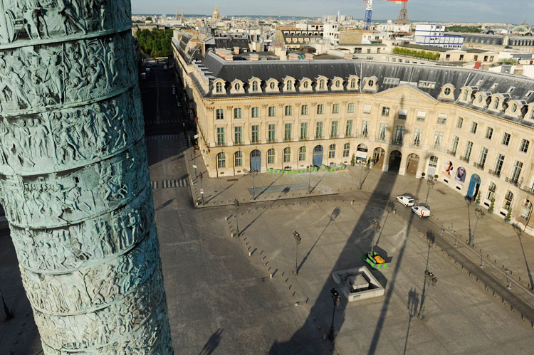 Coin ouest de la place Vendôme et le fût de la colonne