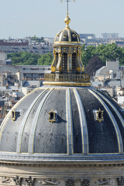 Le dôme depuis le quai François-Mitterrand