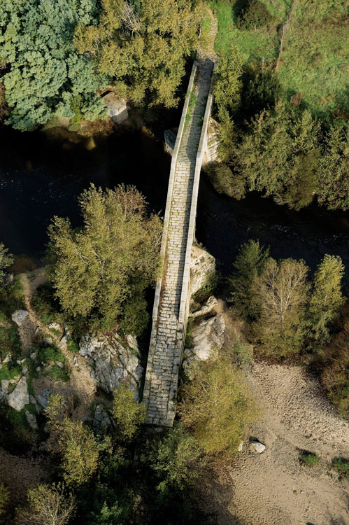 Pont génois de Spina-Cavallu depuis le sud. Vue plongeante