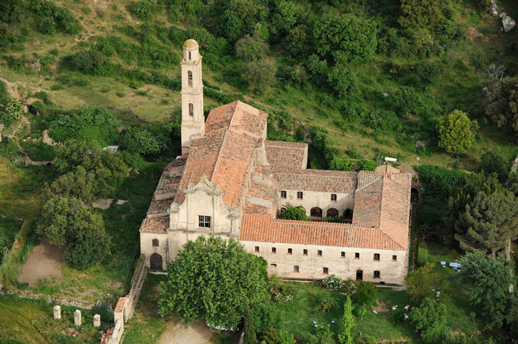 Couvent de Tuani depuis le nord-ouest