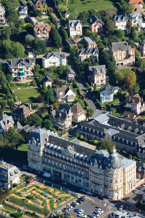 Grand-Hôtel de de Houlgate depuis le nord-ouest