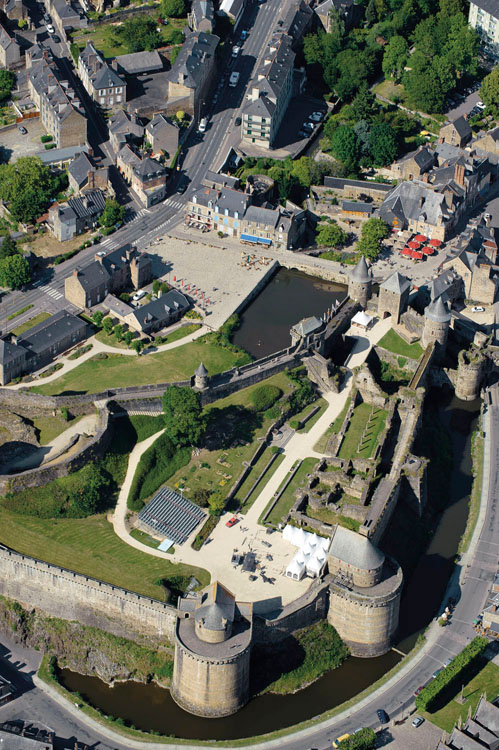 Château de Fougères depuis le sud